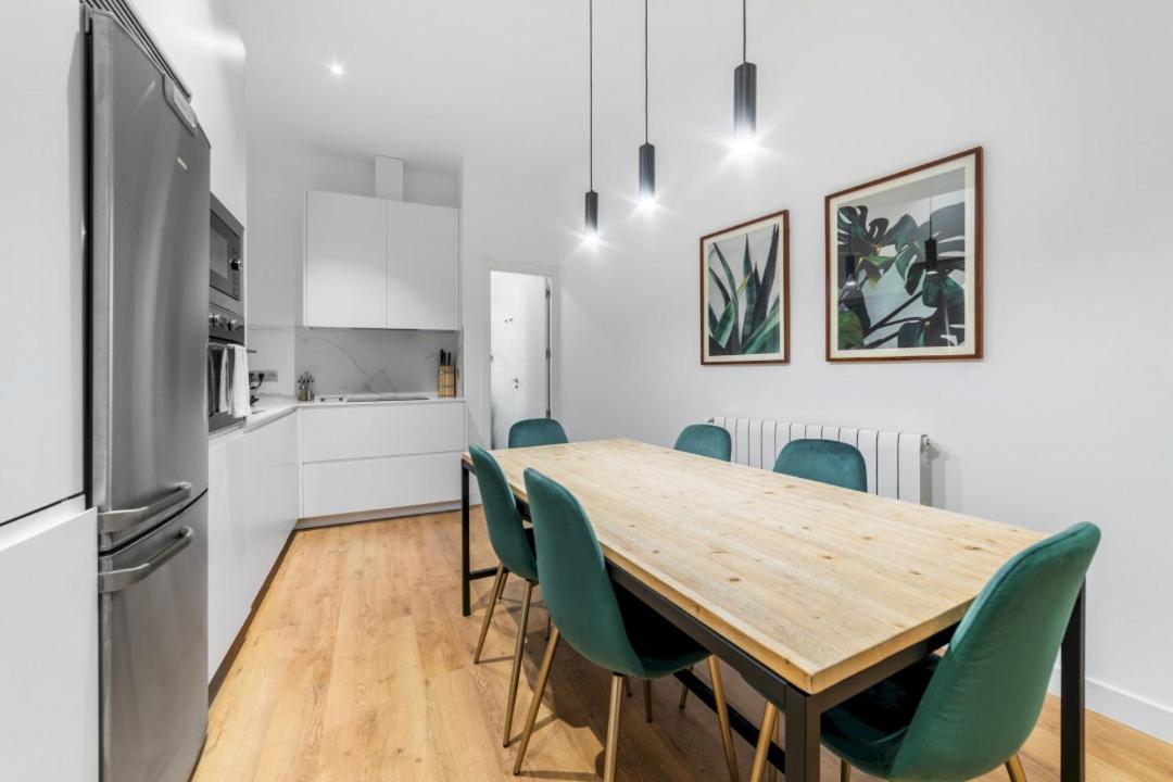 2 Bedrooms 1 Bathroom Furnished - Centro - Equipped & Stylish - Minty Stay Madri Exterior foto